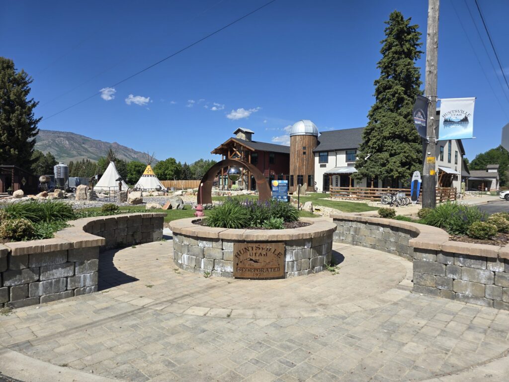 Compas Rose Lodge in Huntsville, UT